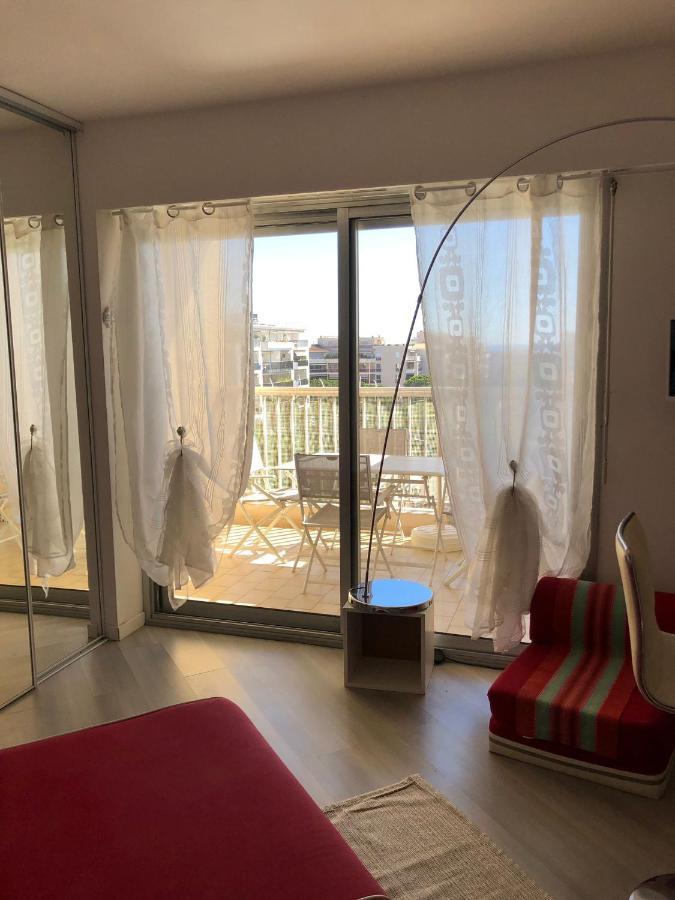 Charmant Studio A Cros De Cagnes Экстерьер фото