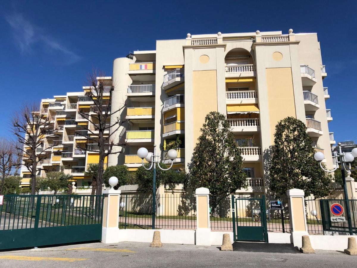 Charmant Studio A Cros De Cagnes Экстерьер фото